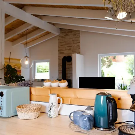 Leonidas بيت للعطل